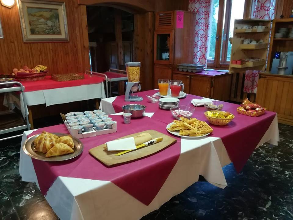 Hotel Miravidi Ла-Мадлен Экстерьер фото